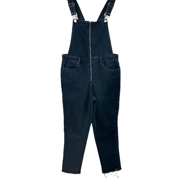 [BLANK NYC] front-zip criss-cross strap tapered denim overalls - Picture 5 of 7